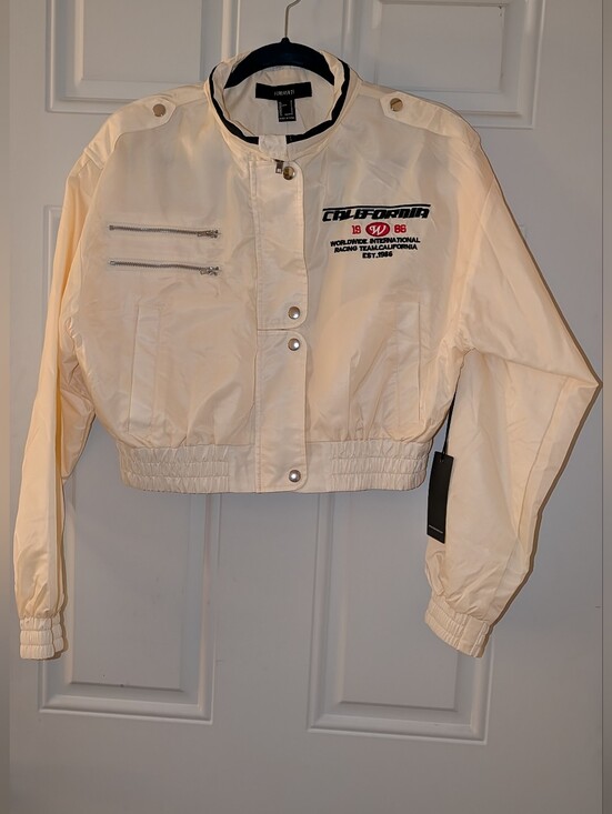 Forever 21 Jackets & Blazers - Forever 21 Cropped Bomber Jacket Size Small Creamy White NWT